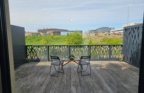 Hamm Apartamento | Stylish 3 BR with 2 terraces and parking