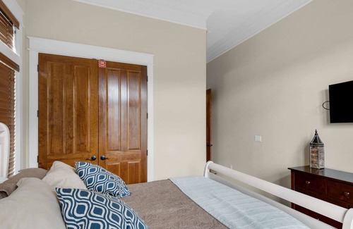 SeaNest Village Casa | Elegante casa de playa 30A! Piscina comunitaria - Balcón privado - Perfecto para familias - ¡Estacionamiento para 3!
