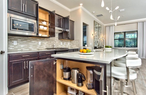 Rural Estates Casa | Stylish 3bd home with den with a Spa, Heated Pool and Golf!