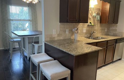 Bentonville Casa | Stylish 3BR/2BA home near trails & downtown
