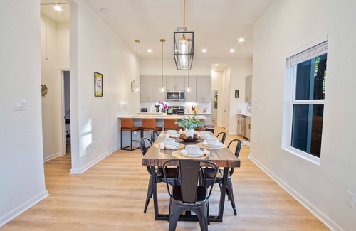 Denver Heights Casa | Stylish 3BR 2BA Urban Retreat Near Lively Downtown