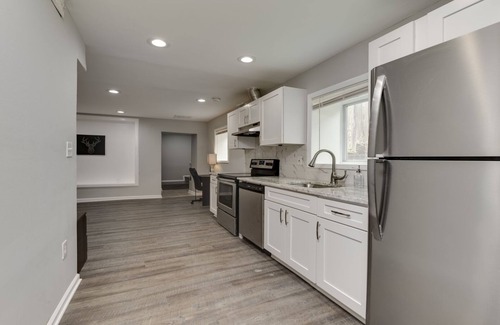 Potomac West Apartamento | Stylish 3BR 3BA Colonial House by Cozysuites