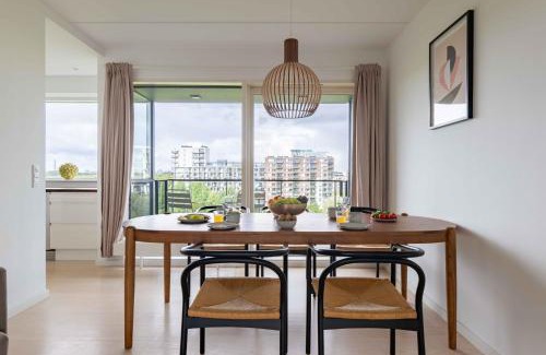 Amager Apartamento | Stylish 3BR Apartment w Two Balconies