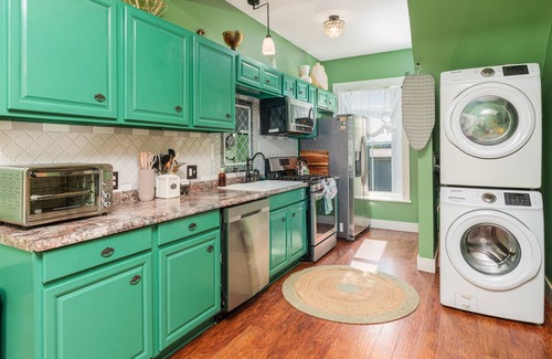 Stillwater Apartamento | Stylish 3BR Apt | River Views Screen Porch Firepit