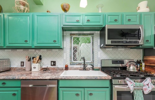 Stillwater Apartamento | Stylish 3BR Apt | River Views Screen Porch Firepit