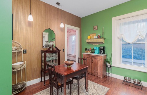 Stillwater Apartamento | Stylish 3BR Apt | River Views Screen Porch Firepit