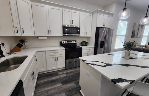 Sylvan Hills Apartamento | Stylish 3BR Apt w/King Suite