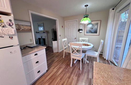 Northwest Harwich Casa | Elegante 3BR Ranch-Pet Friendly!