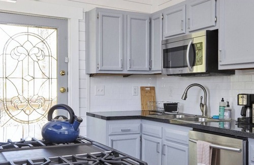 Tyler Park Apartamento | Stylish 3BR Retreat in Kentucky