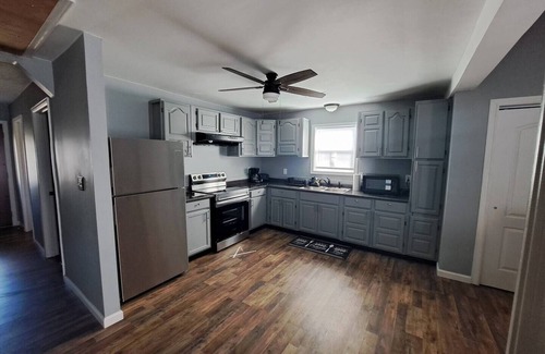 Portsmouth Casa | Stylish 3BR Retreat Near Hospitals, Shipyard, and Casino.