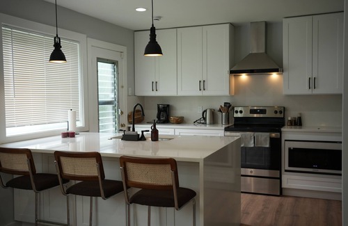 Forest Glen Casa | Stylish 3BR Silver Spring 5-min walk to Metro
