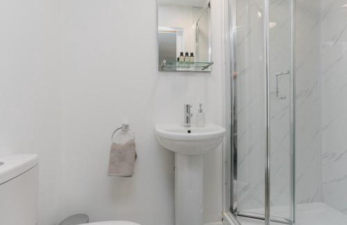 Southampton City Centre Casa | Stylish 4 bed, 4 En-suite in City Centre, Parking
