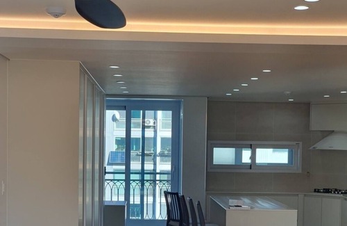 Tobongil-tong Apartamento | Stylish 4 Bedroom apartment with Stunning Mountain Views