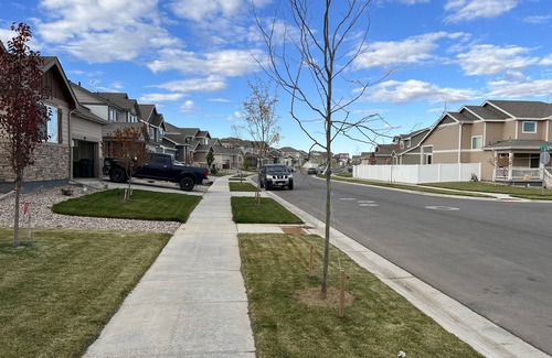 Greeley Casa | Stylish 4 bedroom house near to I25 and Hwy 34 *New Neighborhood*