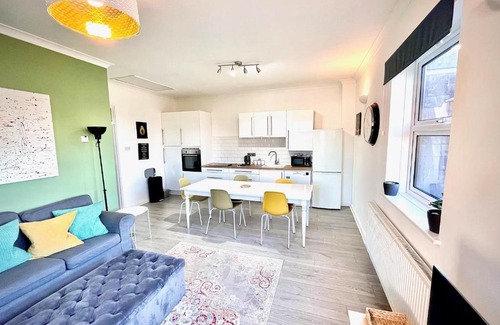 Wokingham Apartamento | Stylish 4 bedroom Townhouse - Central Wokingham