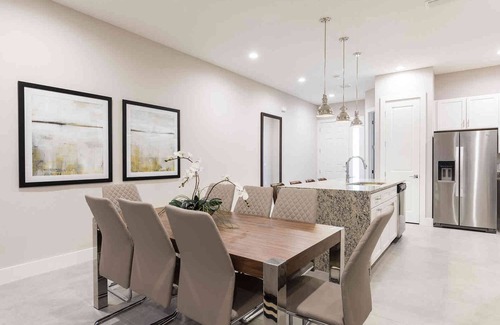 Crestwynd Bay Villa | Stylish 4Bed Townhome at Summerville Near Disney