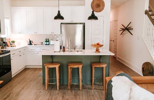 Athens Casa | Luxe 4BR Escape by MHM Luxury Properties