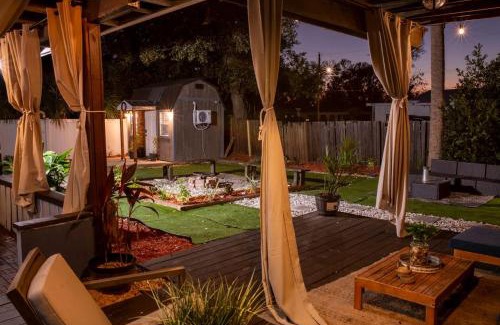 Bearss Plaza Casa | Stylish 4BR with Outdoor Space, Busch Gardens - Renovated