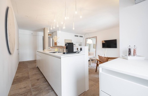 Nice Apartamento | Stylish apartment overlooking the Port of Saint Jean