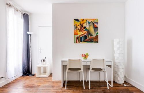 Saint-Vincent-de-Paul Apartamento | Stylish Accommodation in the middle of Paris
