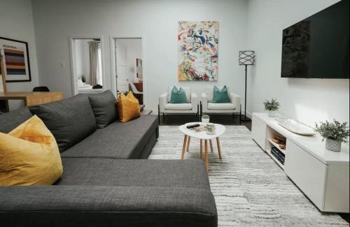 La Petite-Patrie Apartamento | Stylish and bright 2bdr near St-Hubert Plaza