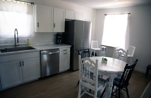 Ocean Springs Casa | Stylish and Comfortable, free wine and close to downtown!