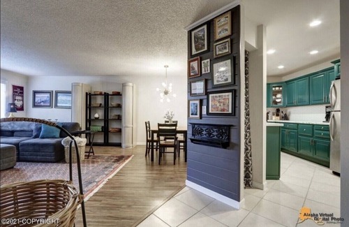 South Addition Condominio | Stylish and Cozy Short-Term Downtown Rental