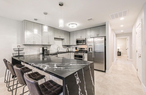 Spring Branch East Casa | Stylish and cozy~ springbranch.