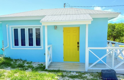 William's Town Cabaña | Stylish and modern 1-bedroom cottage in fantastic Williams Town