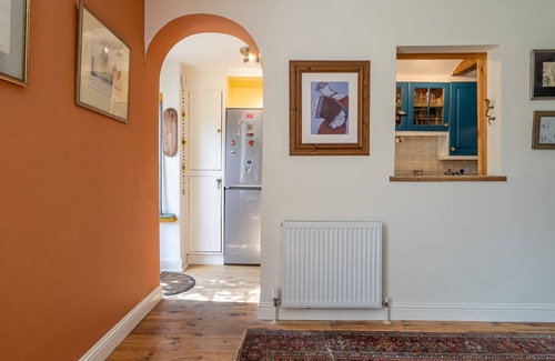 Newington Casa | Stylish and Old-world Home Minutes From City yet Surrounded in Green and Country