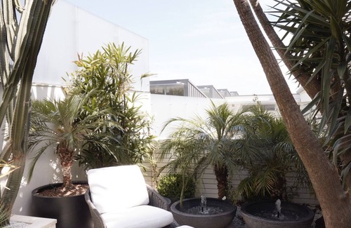 Tamarama Casa | Stylish and Peaceful Luxury Accommodation 5 Minutes From Tamarama Beach
