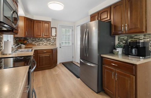 Trumansburg Casa | Stylish and Refreshed Home with Hot Tub in the Heart of Tburg