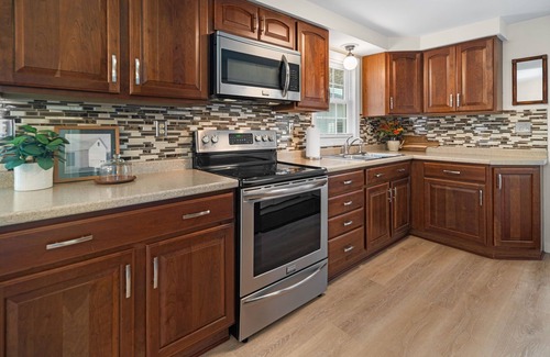 Trumansburg Casa | Stylish and Refreshed Home with Hot Tub in the Heart of Tburg