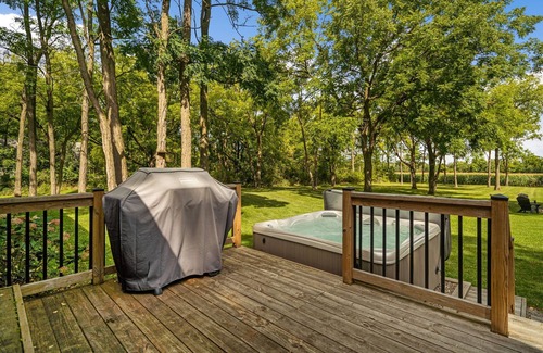 Trumansburg Casa | Stylish and Refreshed Home with Hot Tub in the Heart of Tburg