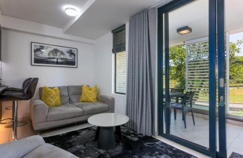 Hillhead Apartamento | Stylish and Slick Sibaya E214 with Inverter