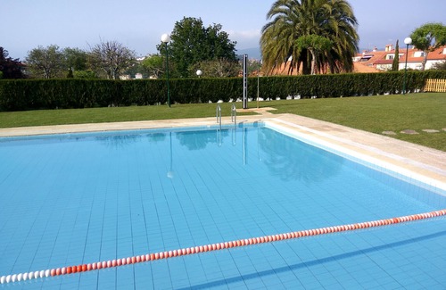 Sabaris Casa | Casa elegante y espaciosa en un área exclusiva