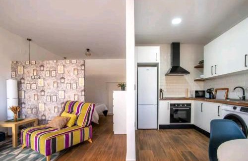 L'Albufereta Apartamento | Stylish and Spacious Studio -4 minutes walk to Beach