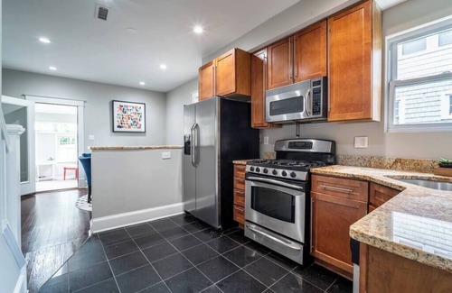 Brookland Casa | Stylish And Spacious Cozy Retreat Central Location