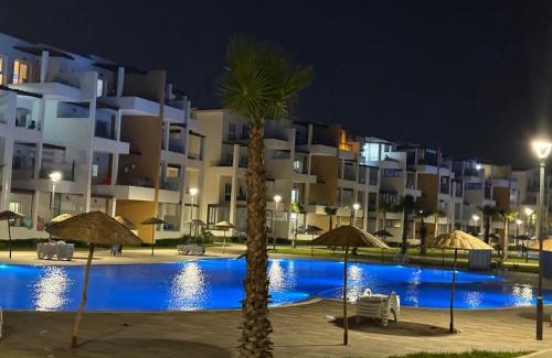 Cabo Negro Apartamento | Stylish Apartment in Cabo - Pool View & Strandnähe