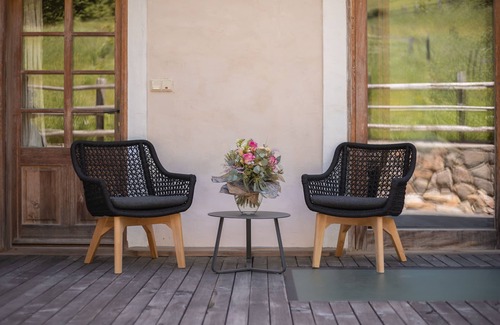 Tesimo Apartamento | Elegante apartamento en el recientemente renovado Ansitz Hof Neuhaus