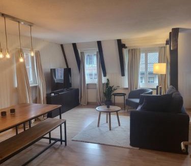 Zug Apartamento | Stylish Apartment in the Heart of Zug by Airhome