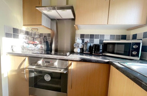 Brunel Apartamento | Stylish Apartment near Heathrow Brunel Uni, Shops, & 35 mins to Central London
