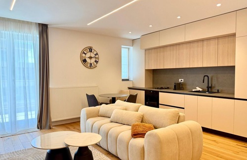 Bucharest Apartamento | Stylish apartment on Lake Pantelimon with private parking space