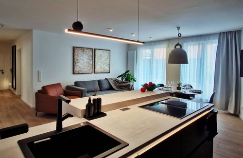 Region Hannover District Apartamento | Stylish apartment: top location, quiet, parking- perfect for business & vacation