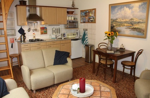 De Waal Casa | Elegante apartamento con jardín en una antigua granja en De Waal