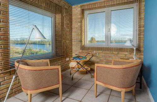 Suderstapel Casa | Stylish Apartment Zander On The Eider River Bend