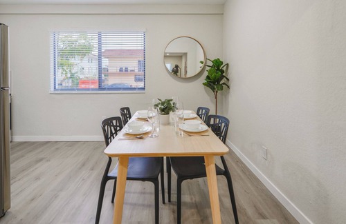 East Little Havana Apartamento | Stylish Apartments on Iconic Calle Ocho