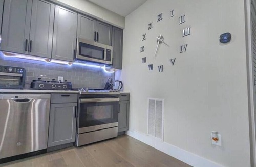 Trinidad Condominio | Stylish Apt 2 blks from H Street in Washington DC!
