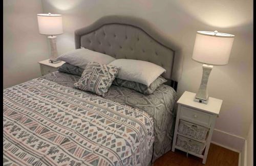 East Village Apartamento | Stylish Apt. Beach/Downtown/& Convention Center