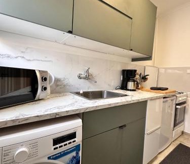 Neukoelln Apartamento | Stylish Apt in Neukölln kiez Privat Parkplatz